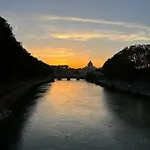 Castel Sant'angelo Sweet بيت ضيافة *
